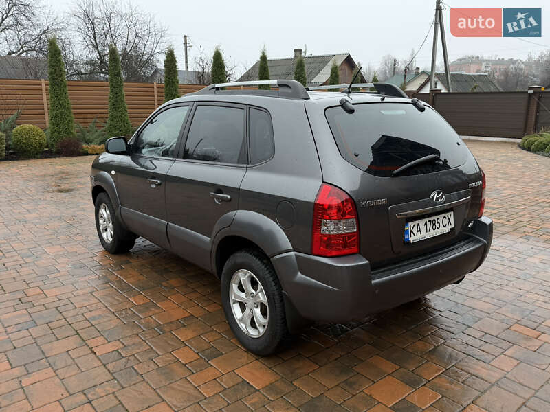 Внедорожник / Кроссовер Hyundai Tucson 2009 в Чернигове