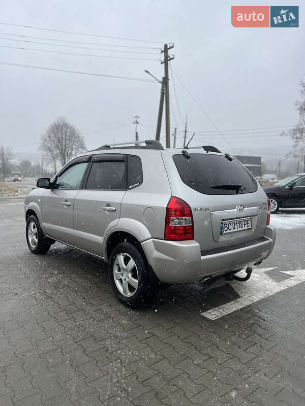 Позашляховик / Кросовер Hyundai Tucson 2006 в Старому Самборі фото 10 Позашляховик / Кросовер Hyundai Tucson 2006 в Старому Самборі
