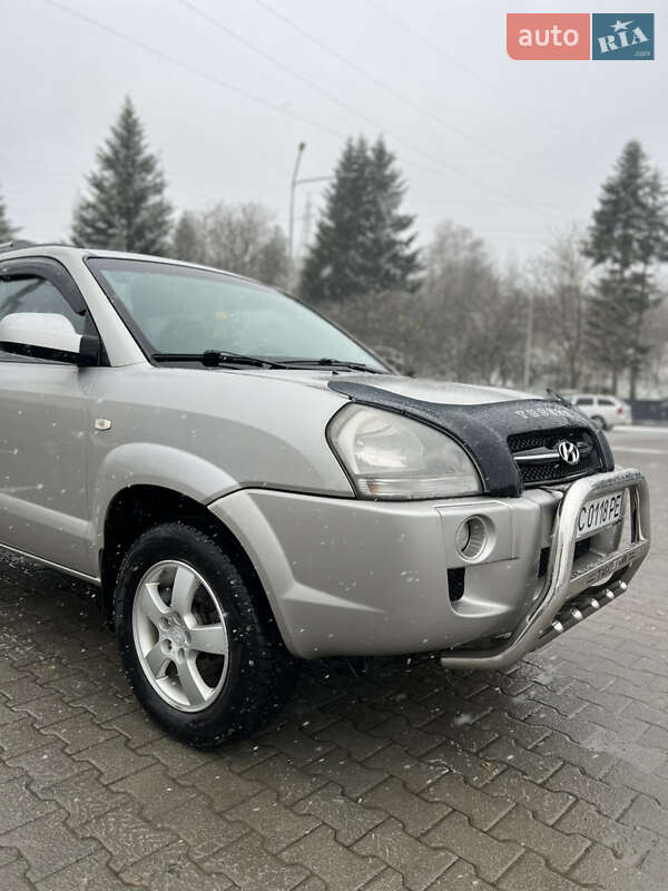 Позашляховик / Кросовер Hyundai Tucson 2006 в Старому Самборі фото 16 Позашляховик / Кросовер Hyundai Tucson 2006 в Старому Самборі