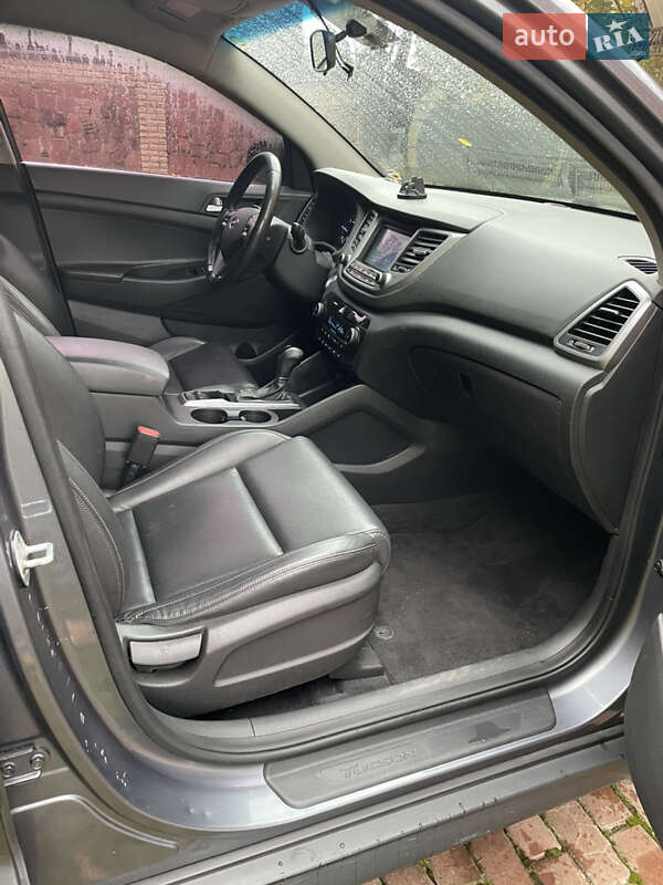 Внедорожник / Кроссовер Hyundai Tucson 2015 в Борисполе