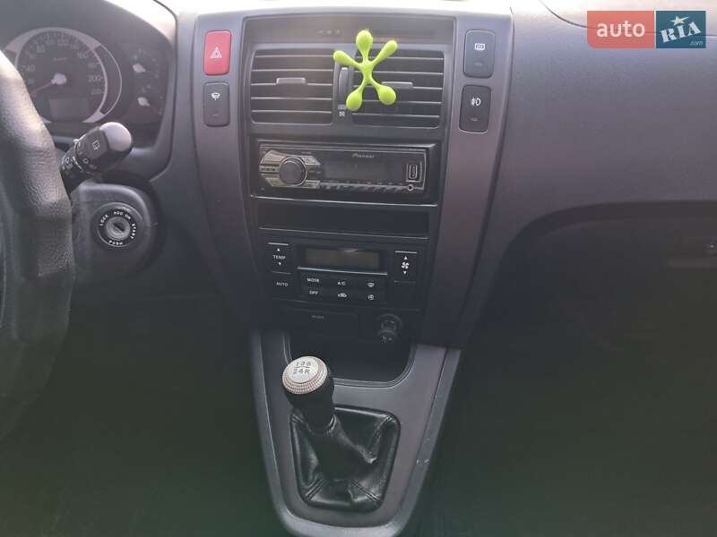 Внедорожник / Кроссовер Hyundai Tucson 2005 в Харькове фото 16 Внедорожник / Кроссовер Hyundai Tucson 2005 в Харькове