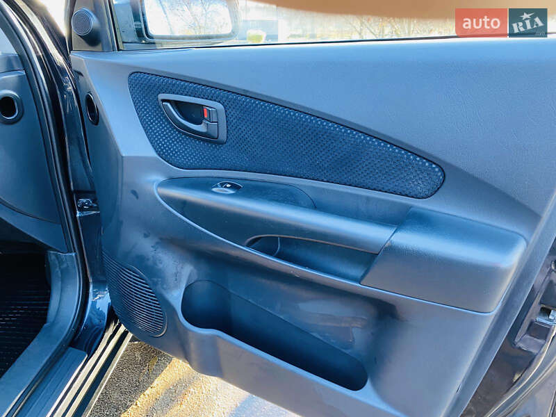 Внедорожник / Кроссовер Hyundai Tucson 2009 в Харькове