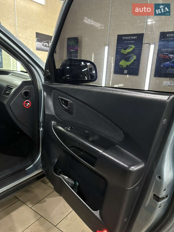 Внедорожник / Кроссовер Hyundai Tucson 2007 в Житомире