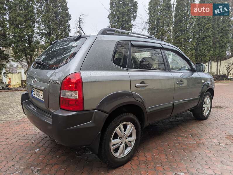 Внедорожник / Кроссовер Hyundai Tucson 2011 в Ровно фото 4 Внедорожник / Кроссовер Hyundai Tucson 2011 в Ровно