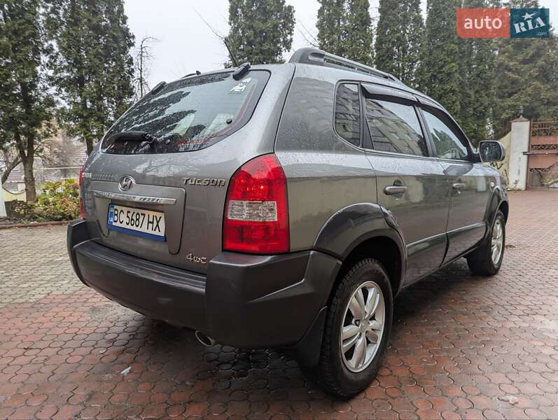 Внедорожник / Кроссовер Hyundai Tucson 2011 в Ровно фото 13 Внедорожник / Кроссовер Hyundai Tucson 2011 в Ровно