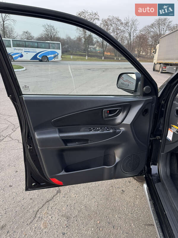 Позашляховик / Кросовер Hyundai Tucson 2008 в Харкові фото 22 Позашляховик / Кросовер Hyundai Tucson 2008 в Харкові