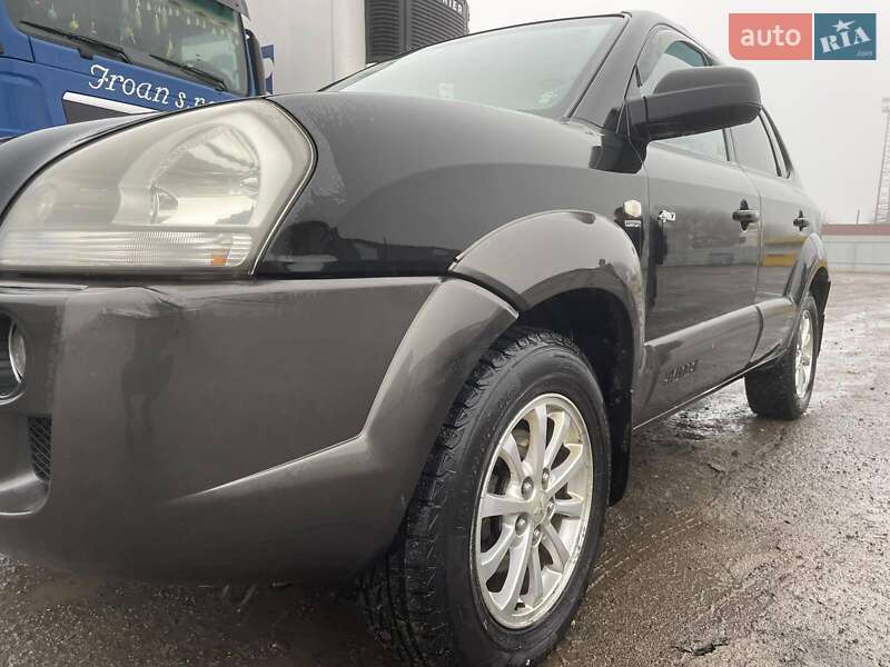 Позашляховик / Кросовер Hyundai Tucson 2004 в Томашполі