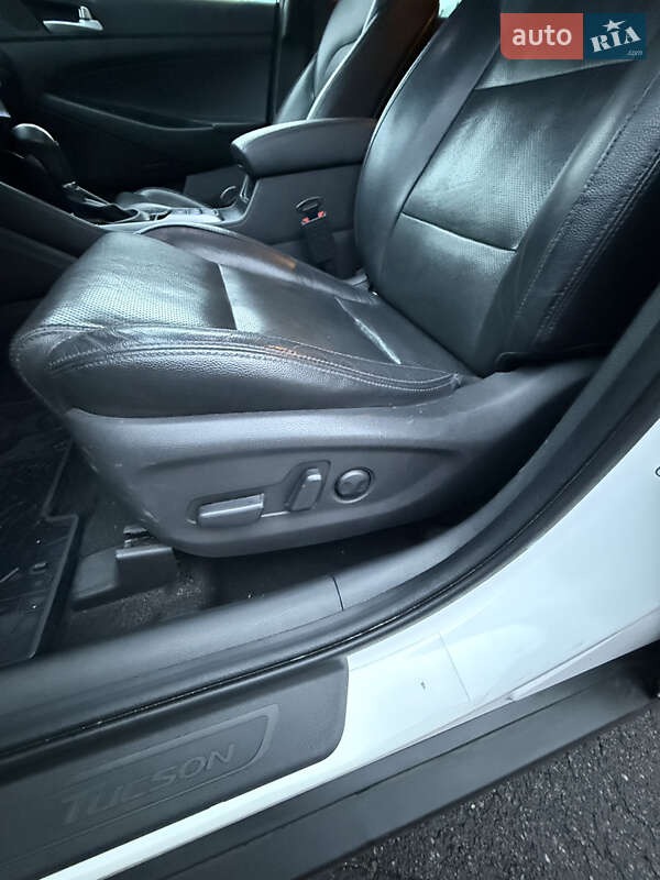 Внедорожник / Кроссовер Hyundai Tucson 2016 в Харькове