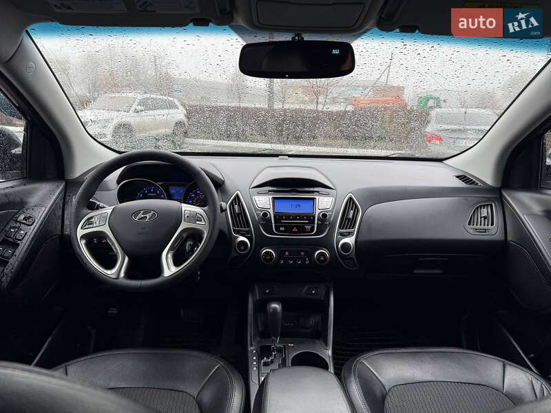 Позашляховик / Кросовер Hyundai Tucson 2012 в Полтаві