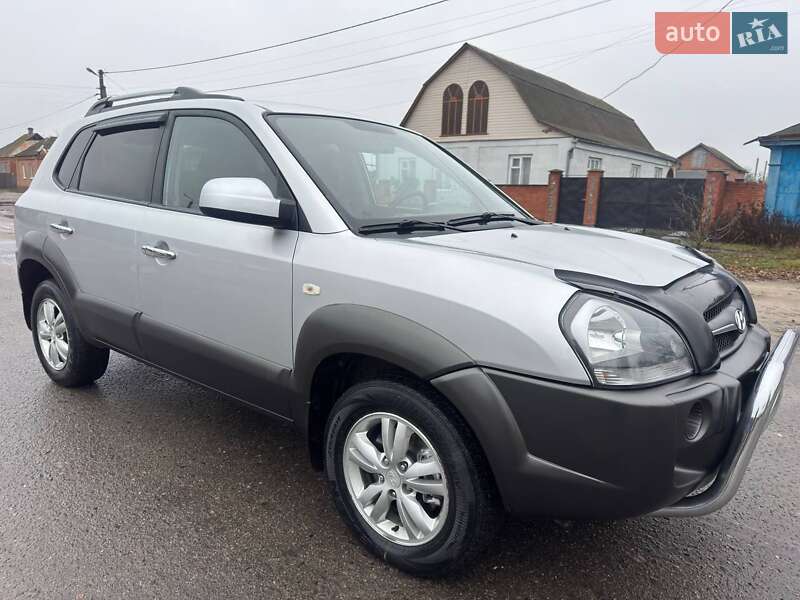 Позашляховик / Кросовер Hyundai Tucson 2011 в Охтирці