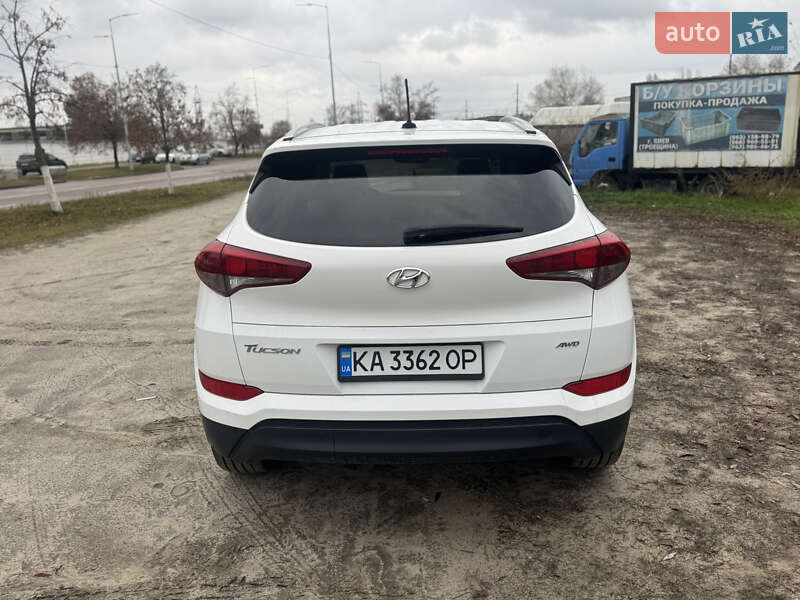 Позашляховик / Кросовер Hyundai Tucson 2017 в Києві