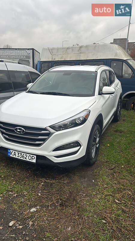 Позашляховик / Кросовер Hyundai Tucson 2017 в Києві