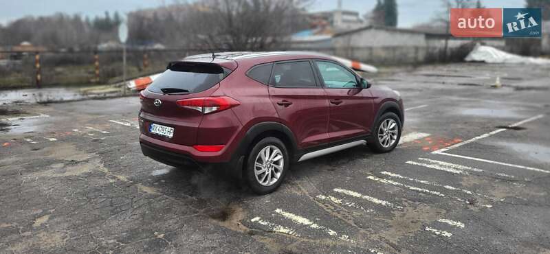 Позашляховик / Кросовер Hyundai Tucson 2017 в Сумах