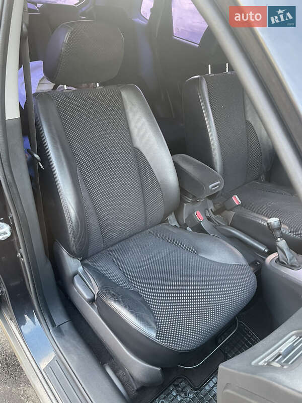 Внедорожник / Кроссовер Hyundai Tucson 2011 в Чернигове