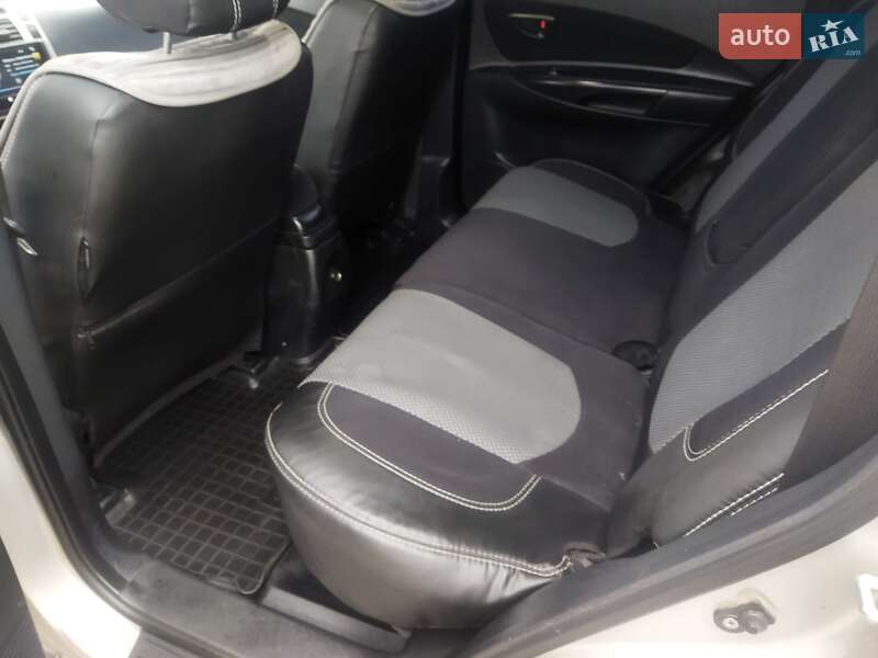 Внедорожник / Кроссовер Hyundai Tucson 2008 в Изяславе фото 8 Внедорожник / Кроссовер Hyundai Tucson 2008 в Изяславе