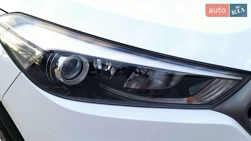 Позашляховик / Кросовер Hyundai Tucson 2016 в Коломиї