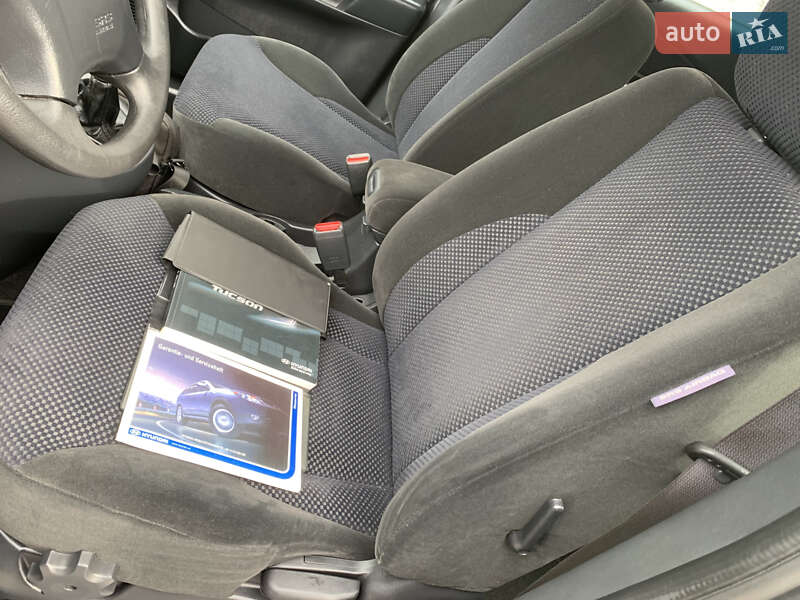 Позашляховик / Кросовер Hyundai Tucson 2010 в Харкові фото 16 Позашляховик / Кросовер Hyundai Tucson 2010 в Харкові