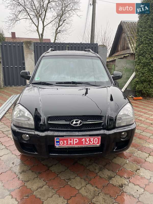 Позашляховик / Кросовер Hyundai Tucson 2006 в Рівному фото Позашляховик / Кросовер Hyundai Tucson 2006 в Рівному