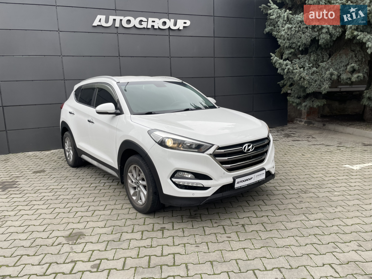 2017 Mercedes-Benz GLC - мініатюра 39
