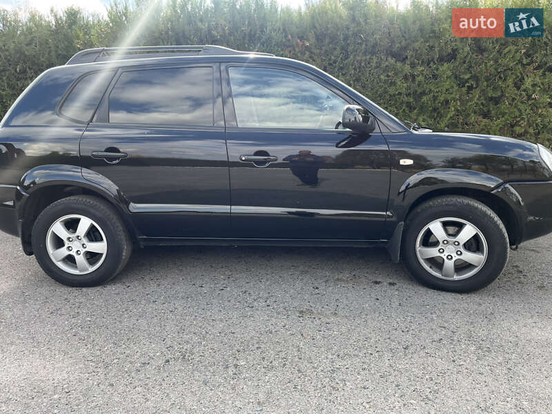 Внедорожник / Кроссовер Hyundai Tucson 2007 в Змиеве