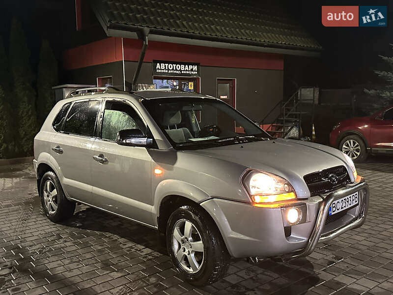 Внедорожник / Кроссовер Hyundai Tucson 2004 в Самборе