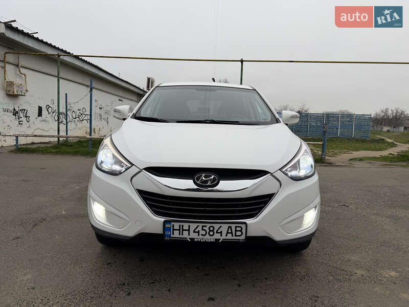 Позашляховик / Кросовер Hyundai Tucson 2014 в Одесі фото 2 Позашляховик / Кросовер Hyundai Tucson 2014 в Одесі
