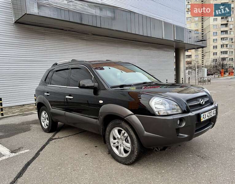 Позашляховик / Кросовер Hyundai Tucson 2009 в Харкові фото Позашляховик / Кросовер Hyundai Tucson 2009 в Харкові