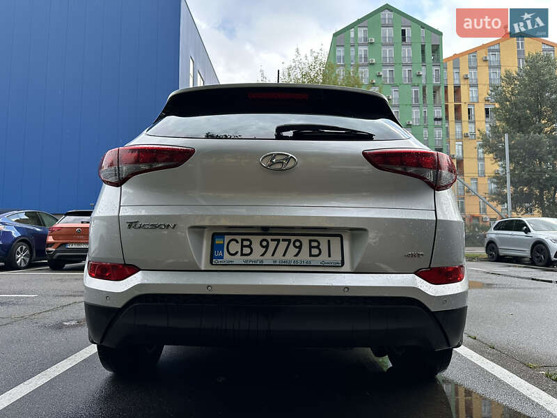 Внедорожник / Кроссовер Hyundai Tucson 2016 в Киеве