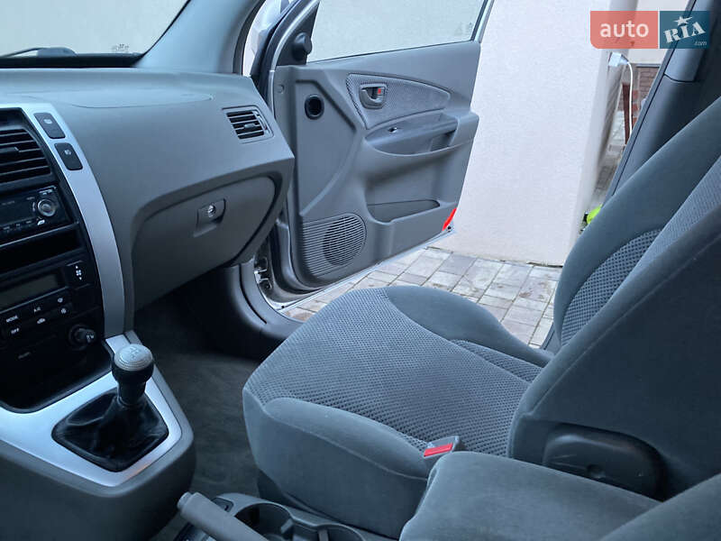 Позашляховик / Кросовер Hyundai Tucson 2006 в Вінниці фото 16 Позашляховик / Кросовер Hyundai Tucson 2006 в Вінниці