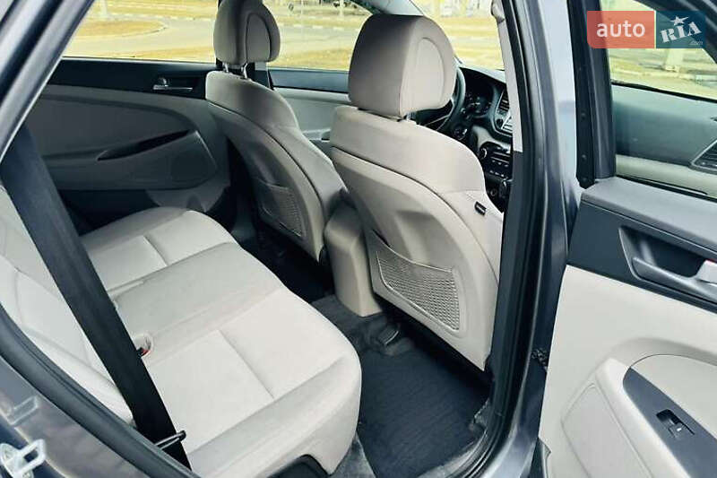 Внедорожник / Кроссовер Hyundai Tucson 2015 в Киеве фото 12 Внедорожник / Кроссовер Hyundai Tucson 2015 в Киеве