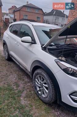 Позашляховик / Кросовер Hyundai Tucson 2015 в Бережанах