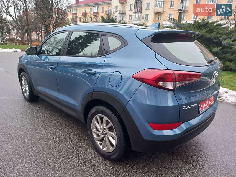 Внедорожник / Кроссовер Hyundai Tucson 2016 в Киеве