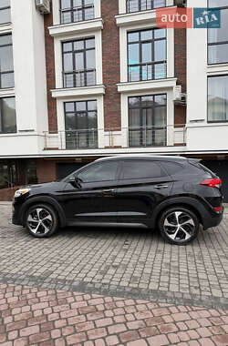 Позашляховик / Кросовер Hyundai Tucson 2015 в Львові