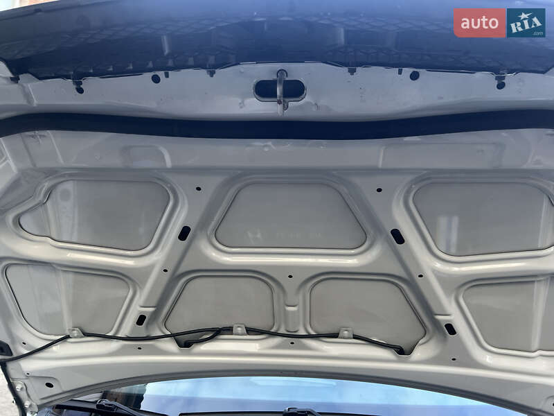 Внедорожник / Кроссовер Hyundai Tucson 2008 в Днепре фото 3 Внедорожник / Кроссовер Hyundai Tucson 2008 в Днепре