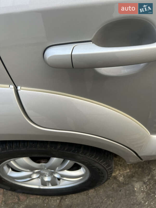 Внедорожник / Кроссовер Hyundai Tucson 2008 в Днепре фото 39 Внедорожник / Кроссовер Hyundai Tucson 2008 в Днепре