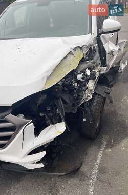 Внедорожник / Кроссовер Hyundai Tucson 2016 в Киеве