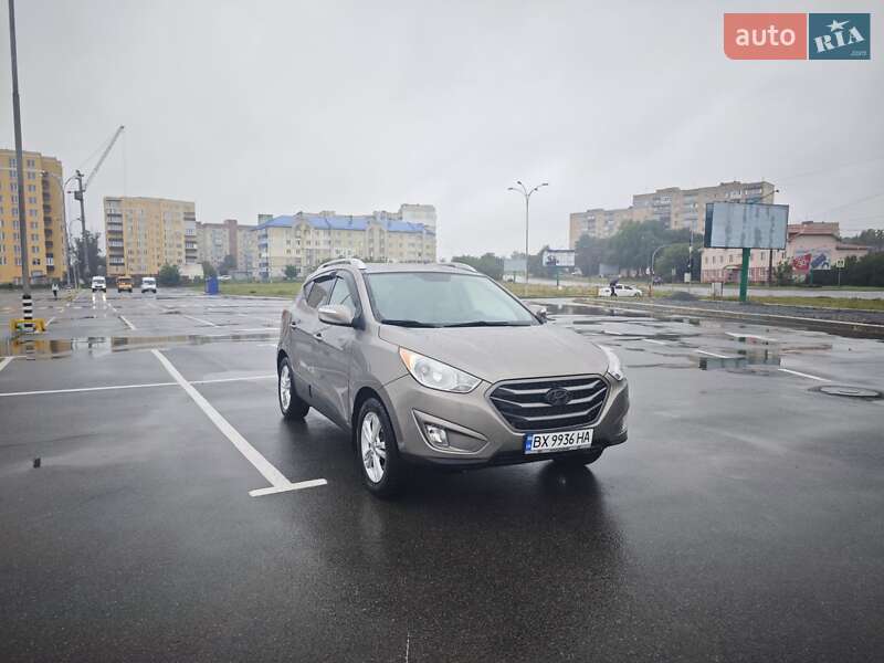 Внедорожник / Кроссовер Hyundai Tucson 2013 в Каменец-Подольском