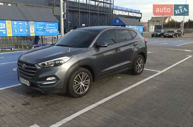 Внедорожник / Кроссовер Hyundai Tucson 2015 в Южноукраинске