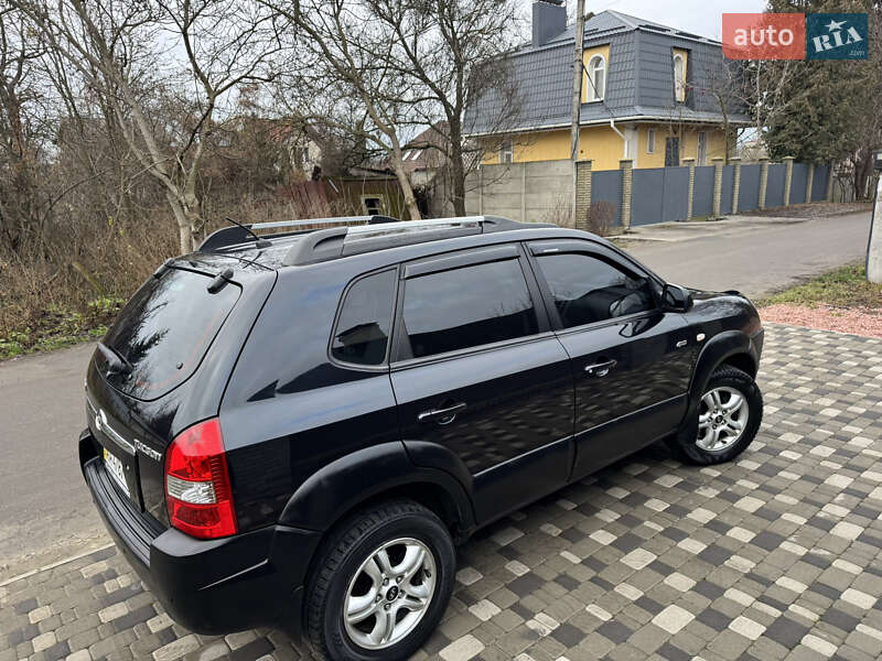 Позашляховик / Кросовер Hyundai Tucson 2008 в Києві фото 24 Позашляховик / Кросовер Hyundai Tucson 2008 в Києві