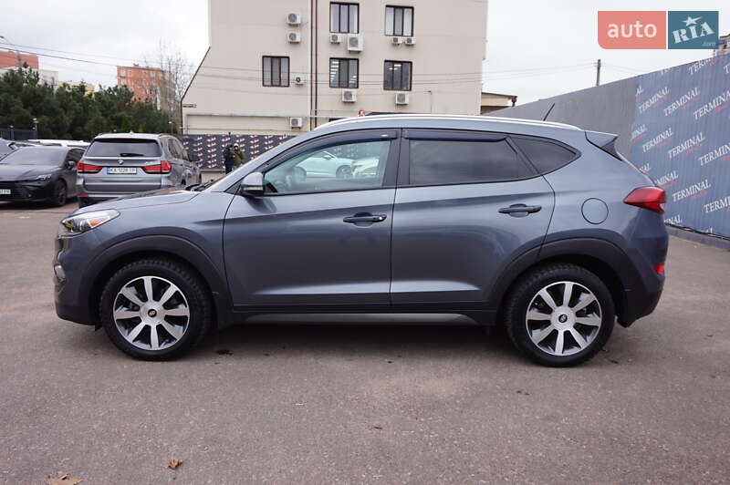 Позашляховик / Кросовер Hyundai Tucson 2015 в Одесі