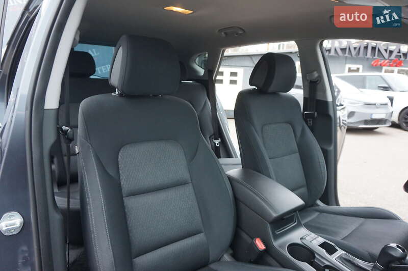 Позашляховик / Кросовер Hyundai Tucson 2015 в Одесі