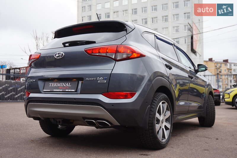 Позашляховик / Кросовер Hyundai Tucson 2015 в Одесі