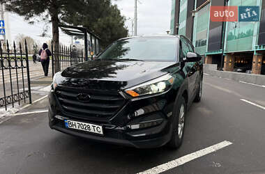 Позашляховик / Кросовер Hyundai Tucson 2016 в Одесі