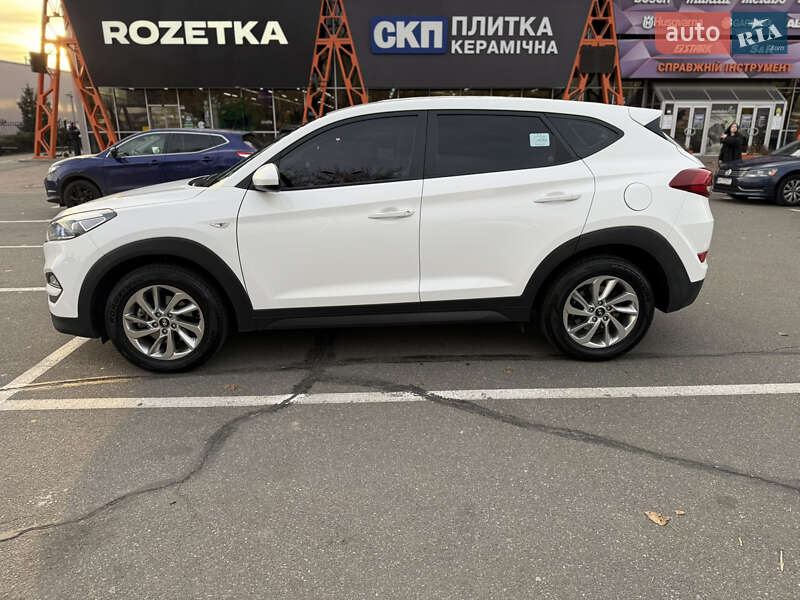 Позашляховик / Кросовер Hyundai Tucson 2015 в Києві фото 8 Позашляховик / Кросовер Hyundai Tucson 2015 в Києві