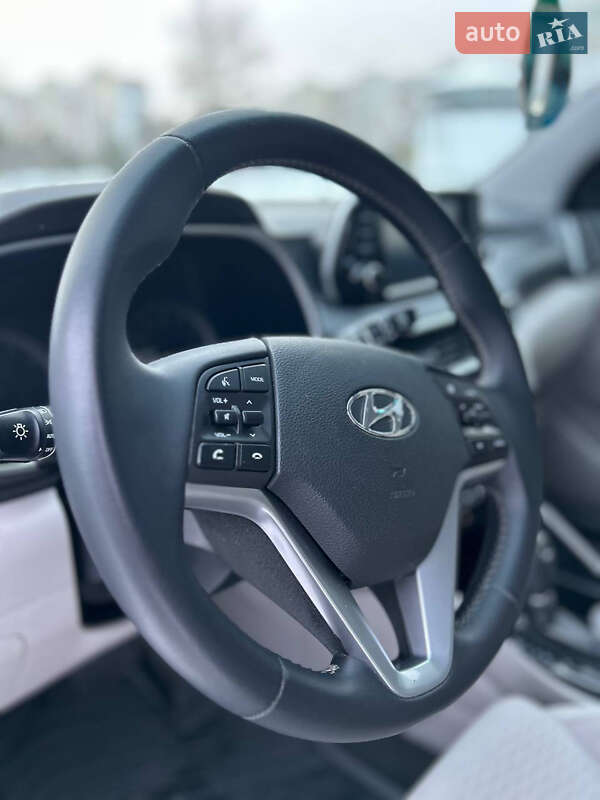 Позашляховик / Кросовер Hyundai Tucson 2020 в Запоріжжі