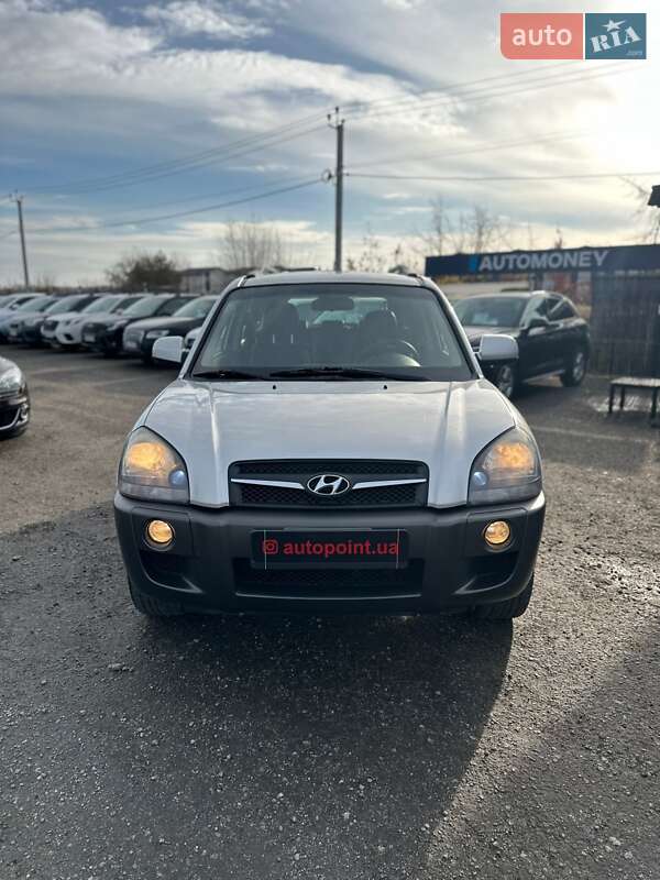 Внедорожник / Кроссовер Hyundai Tucson 2012 в Белогородке