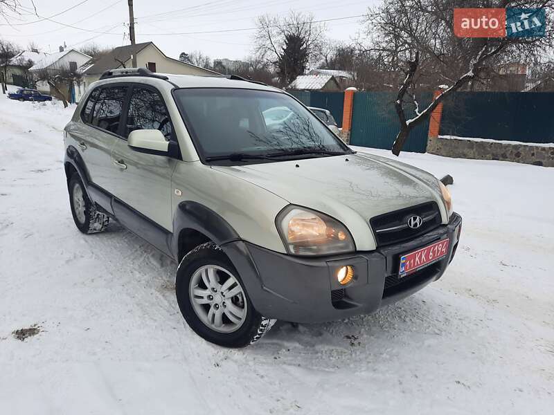 Позашляховик / Кросовер Hyundai Tucson 2006 в Полтаві