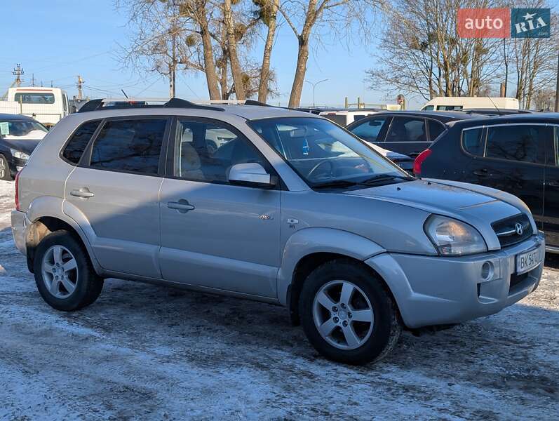 Внедорожник / Кроссовер Hyundai Tucson 2007 в Ровно