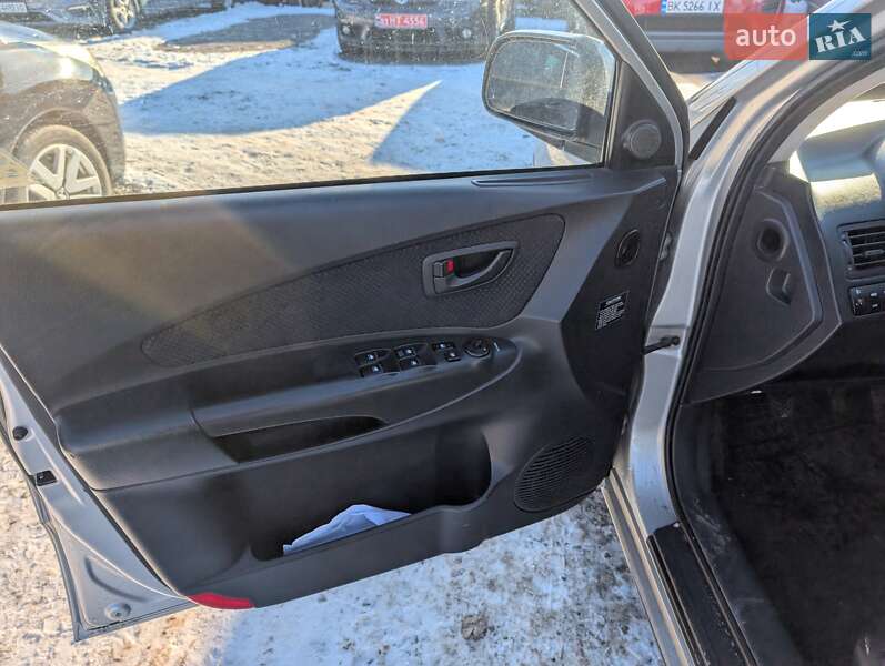 Внедорожник / Кроссовер Hyundai Tucson 2007 в Ровно