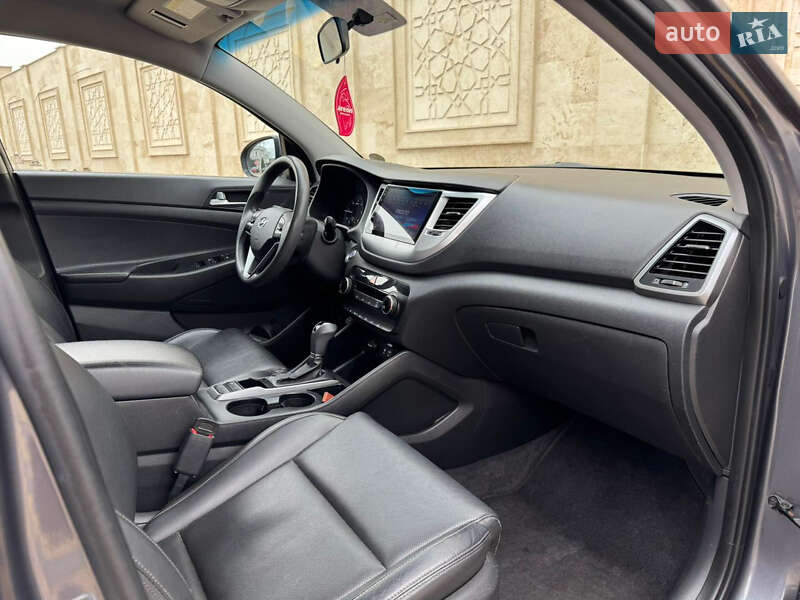 Внедорожник / Кроссовер Hyundai Tucson 2016 в Одессе